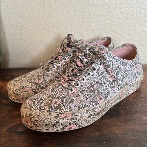 Vans Authentic Old Skool Mono Floral Tapered sneakers